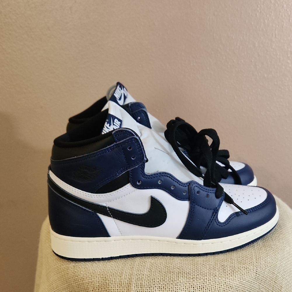 Nike 1985 Air Jordan 1 Navy and White High-Top Sneakers 7 Youth - Picture 4 of 6